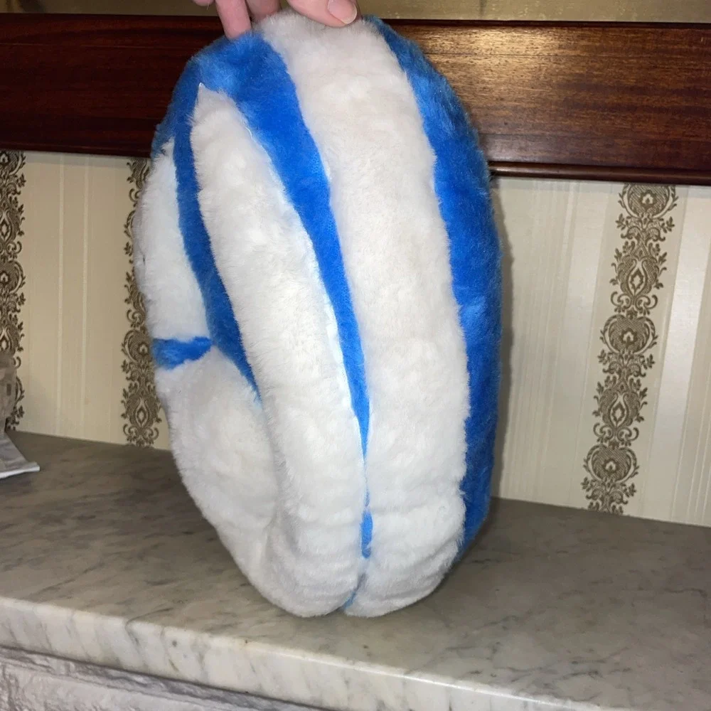 Eclectic 1960 Vintage Circular Pillow Blue White 2D Cat Marble Like Eyes Kitschy
